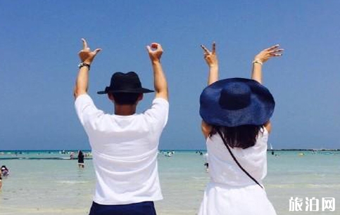 情侣旅行拍照姿势大全