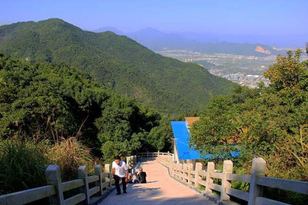 广州白云山可以开车上去吗 附广州白云山重阳节交通管制2019