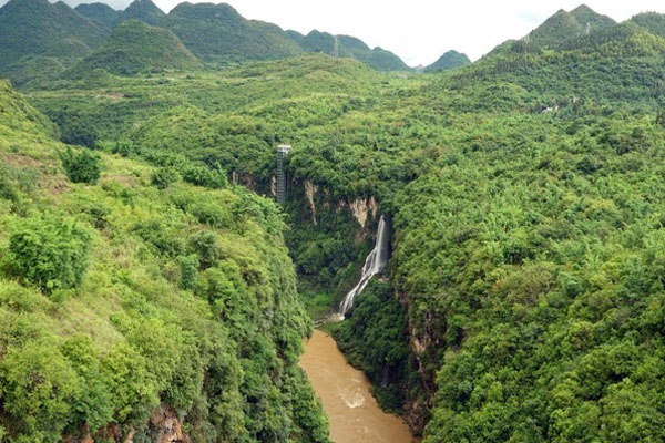 花江大峡谷