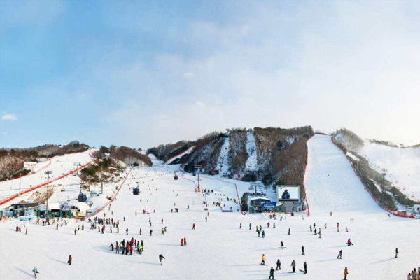 桃花冲滑雪世界
