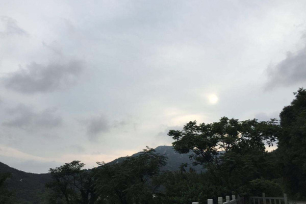 保驾山
