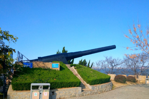 东炮台海滨风景区