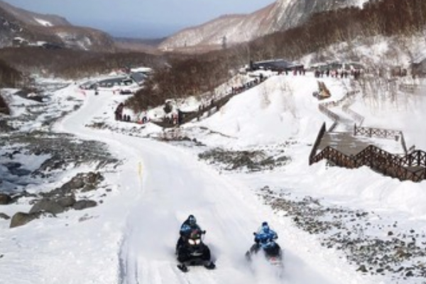 长白山天池雪滑雪场