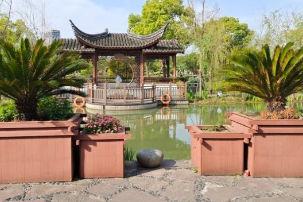 2021宁波植物园光影秀时间